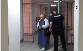 В Кузбассе лжецелительница пообещала избавить ребёнка от порчи и украла деньги и золото на 1,6 млн рублей 