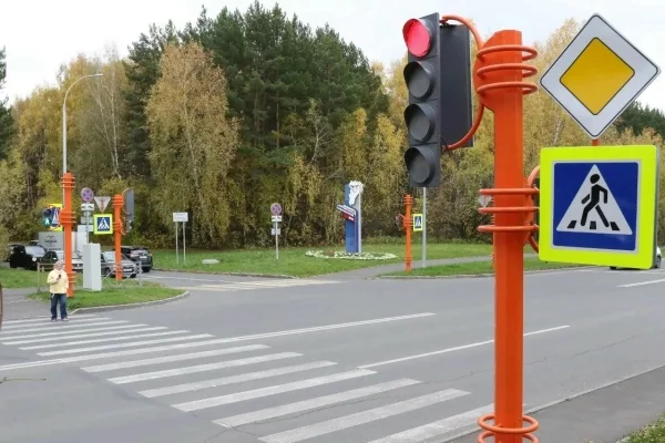 В Кемерове на бульваре академика Барбараша заработали новые светофоры