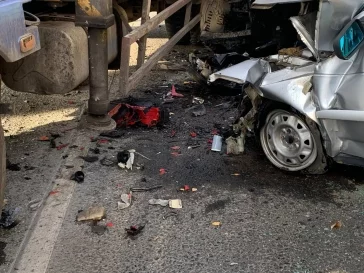 Фото: Три человека погибли в ДТП с грузовиком и внедорожником на трассе Кемерово — Новокузнецк 2