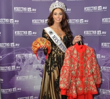 Фото: «Миссис Россия Globe» из Кемерова показала национальный костюм для международного конкурса красоты 1