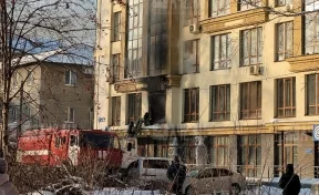 Очевидцы сообщили о серьёзном пожаре на улице Дарвина в Кемерове