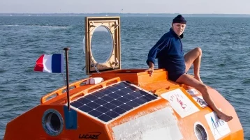 Фото: 72-летний французский путешественник пересёк Атлантический океан в бочке 1