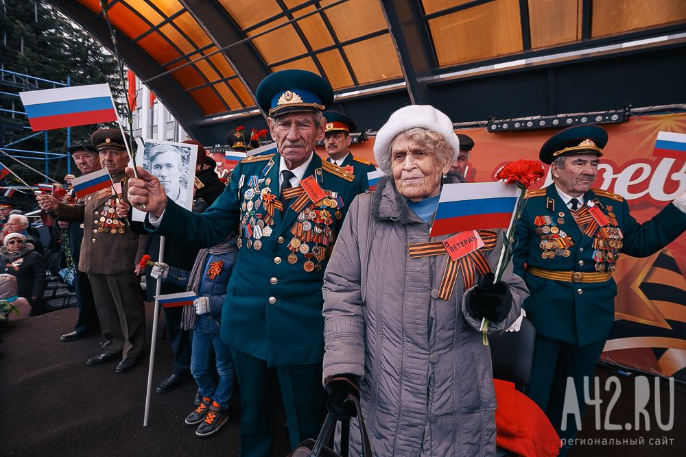 На парад Победы в Москве запретили проносить вейпы, флаги и воздушные шары
