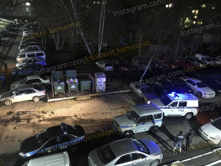Фото: Очевидцы сообщили об избиении подростков в кемеровском дворе 2