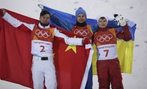 Российский и украинский спортсмены обнялись на Олимпиаде под одним флагом