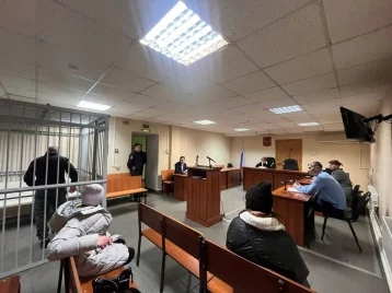 Фото: В Кузбассе мужчина напал на 12-летнюю девочку в ТЦ: суд вынес приговор 1
