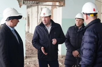 Фото: Глава Кемерова провёл строительный штаб в школе № 19 1