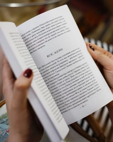 Любимыми персонажами сказок россиян стали герои «Аленького цветочка» и «Снежной королевы»