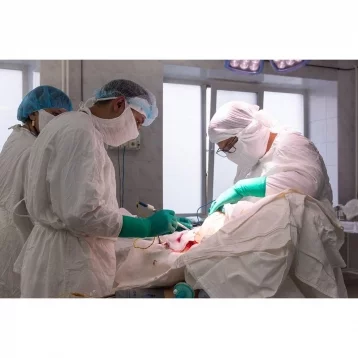 Фото: В Кемерове врачи спасли пациентку, у которой образовалась большая опухоль 1