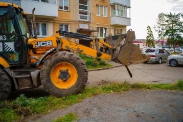 Фото: Мэр кузбасского города рассказал о борьбе с захватом земли для парковок во дворах 1