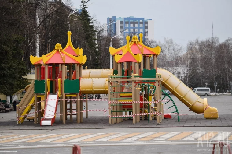 Фото: Дезинфекция парков и сигнальные ленты: Кемерово продолжает бороться с коронавирусом 40