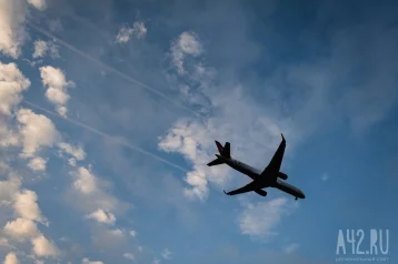 Фото: Летевший из Анапы в Новокузнецк самолёт не смог приземлиться вовремя из-за урагана 1