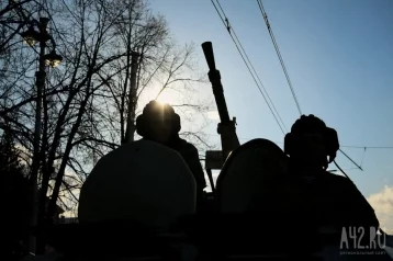 Фото: 13 ранены, 4 погибли: в новогоднюю ночь ВСУ обстреляли Донецк 1