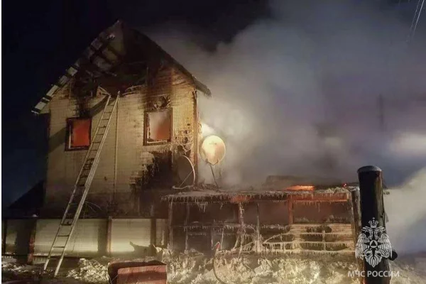 В Якутии из-за пожара в доме погибли пять человек, включая двух детей