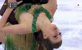 «Это кошмар»: у олимпийской фигуристки во время выступления расстегнулось платье