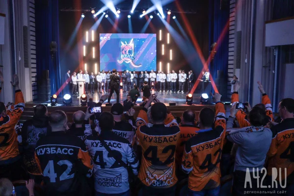 «Устали от блокировок»: ХК «Кузбасс» необычно разыграл болельщиков по случаю 1 апреля