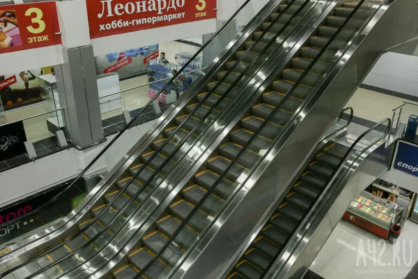 В Кемерове врачи спасли 5-летнего мальчика, упавшего с эскалатора