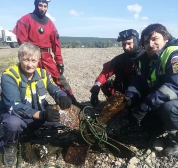 Фото: Кемеровские водолазы обнаружили необычную находку в районе новой набережной Томи 1