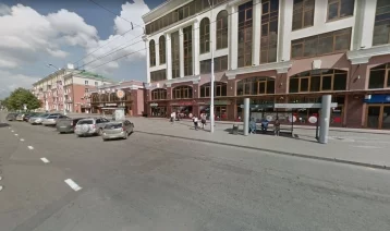 Фото: Власти объяснили, почему на Советском проспекте в Кемерове стоят рядом две остановки 1