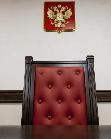 Суд взыскал более 530 000 рублей с 19-летнего дроппера из Кемерова в пользу жительницы Новокузнецка