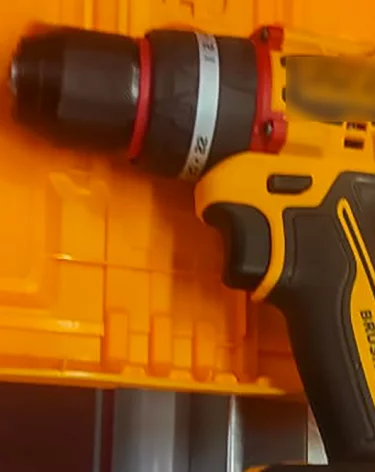 Нетрезвая жительница Кузбасса попыталась похитить из магазина шуруповёрт