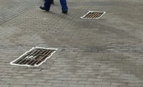Стало известно, почему в Красноярске канализационные люки залили монтажной пеной