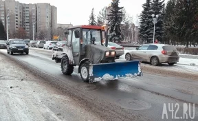 Кузбассовцам рассказали, куда жаловаться на плохую уборку снега