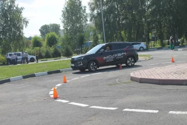 Фото: Автоледи ГУФСИН Кузбасса показали мастерство на новом «Москвиче» 3
