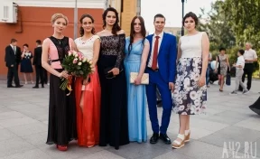 Стало известно, сколько кузбасских 11-классников отметили выпускной в 2017 году