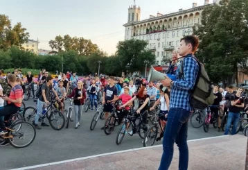 Фото: Ночью по городу: в Новокузнецке пройдёт вторая «Велоночь» 1