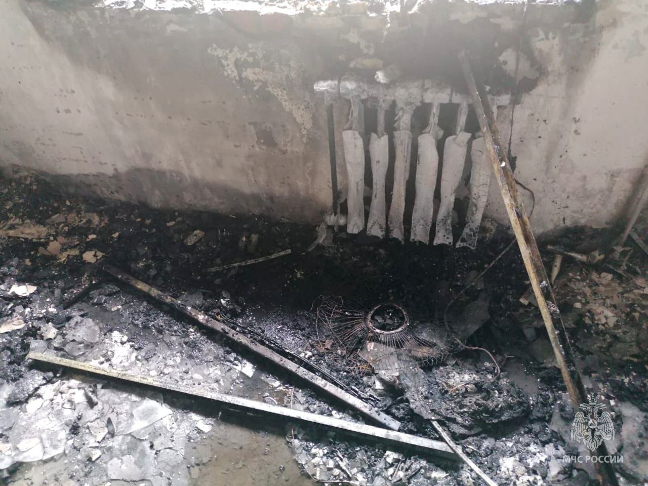 В Амурской области школьник спас двух детей из горящей квартиры 