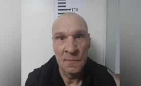 В Кузбассе объявили в розыск подозреваемого в краже 54-летнего мужчину