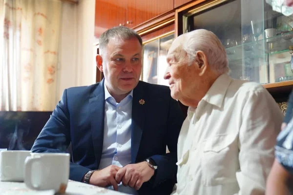 98-летний ветеран раскрыл кузбассовцам секрет долгожительства 
