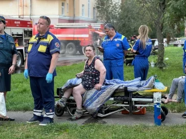 Фото: При тушении огня в пятиэтажном доме в Балашихе погиб пожарный 2