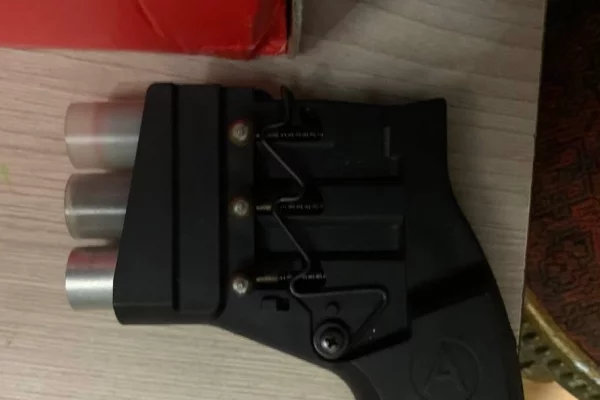 В Челябинске вооружённый мужчина похитил из магазина 80 плиток шоколада