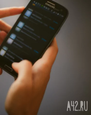 Роскомнадзор дополнительно ограничил доступ к WhatsApp*