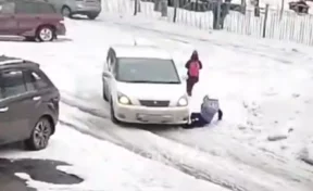 В Кузбассе водитель наехал на 8-летнего ребёнка и скрылся с места ДТП