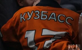 Кемеровский ХК «Кузбасс» покинули главный тренер и три игрока