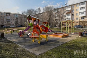 Фото: В Новосибирске женщина силой выгнала пенсионерку с детской площадки: её не наказали 1