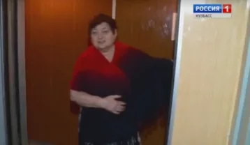 Фото: Кемеровчане опасаются ездить в старом лифте в собственном доме 1