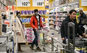 В Кемерове мужчина похитил товар из гипермаркета с помощью ножниц