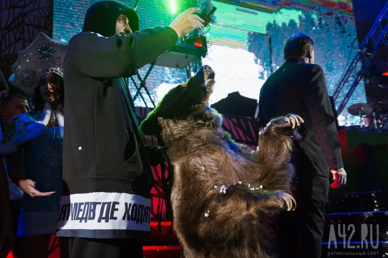 Фото: Медведь на привязи и победа российских боксёров: как прошла «Битва в Сибири» 12