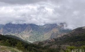 В горах Северной Осетии пропала группа туристов, среди них 10 детей