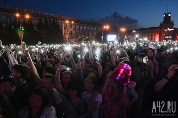 Фото: Большой праздничный концерт, посвящённый 100-летию Кемерова, посетили 110 000 человек 1