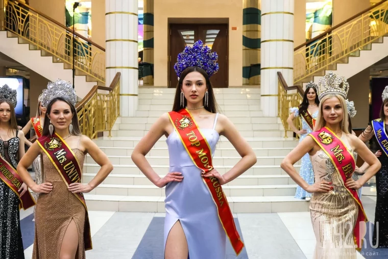 Фото: Красота, талант и характер: в Кемерове наградили победительниц конкурса «Кемеровчанка года» 47