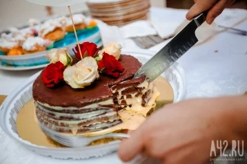 Фото: Кемеровостат: почти 10% кузбассовцев едят торты каждый день 1