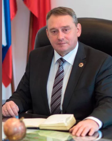 Глава Осинников Игорь Романов досрочно покинул свой пост