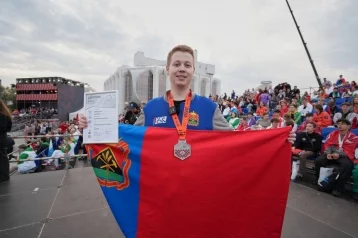 Фото: Студент из Кемерова получил серебряную медаль Чемпионата высоких технологий 1