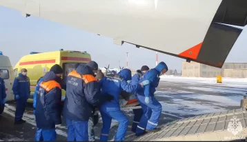 Фото: Из Кызыла в Красноярск вылетел спецборт МЧС с пострадавшими во время ЧП на Шагонарской ТЭЦ 1