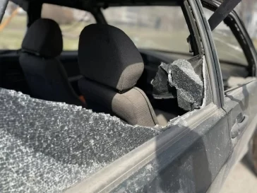 Фото: В Новокузнецке с улиц эвакуировали надоевший горожанам автохлам 2